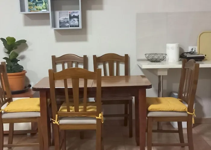 Spacious For Families & Groups Apartamento Tirana